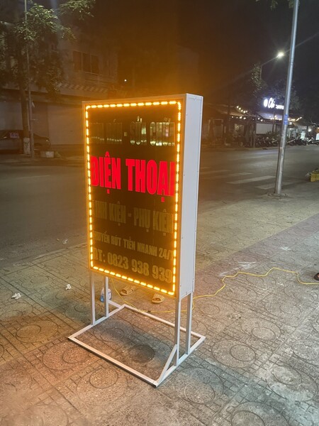 Biển quảng cáo đèn Led cửa hàng điện thoại - Bảng Hiệu Quảng Cáo Thắng Thiên - Công Ty TNHH MTV Thương Mại Dịch Vụ Sản Xuất Thắng Thiên